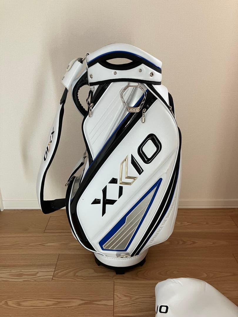 ゼクシオ　ゴルフキャディバック