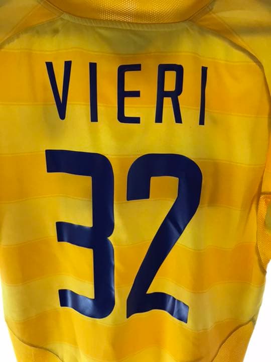 正規品NIKE インテル「32」クリスティアン・ヴィエリ 半袖 M ユニフォーム