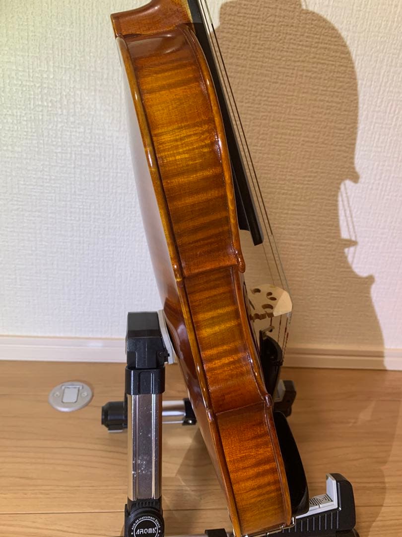 ドイツ製　4/4バイオリン　裏板一枚板　Walter E. Sandner