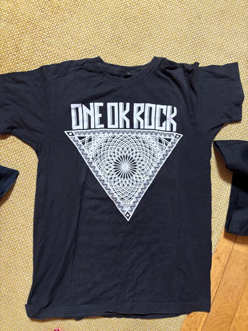 出品準備中　ONE OK ROCK 2015 35XXXV TOUR Tシャツ