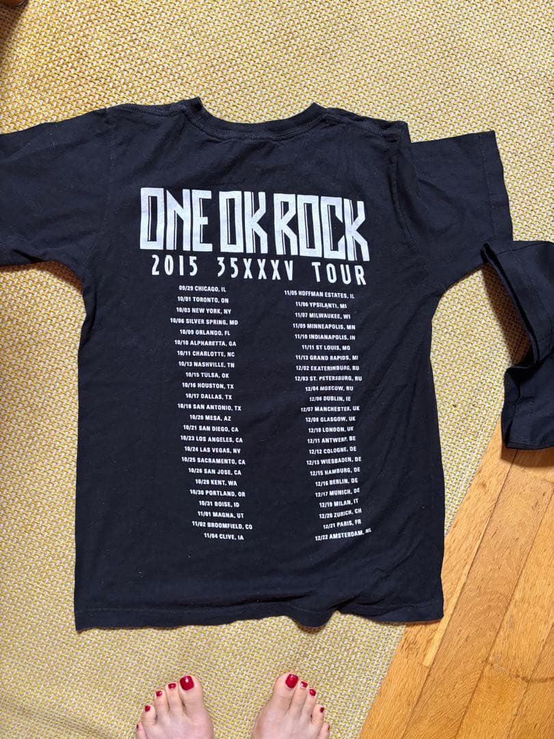 出品準備中　ONE OK ROCK 2015 35XXXV TOUR Tシャツ
