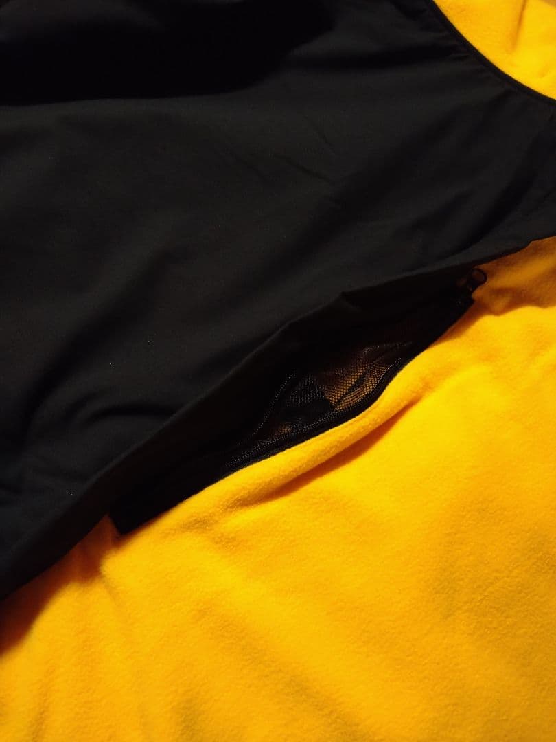 スノーボード アウター フリース  HOLIDAY ホリデー　Mサイズ