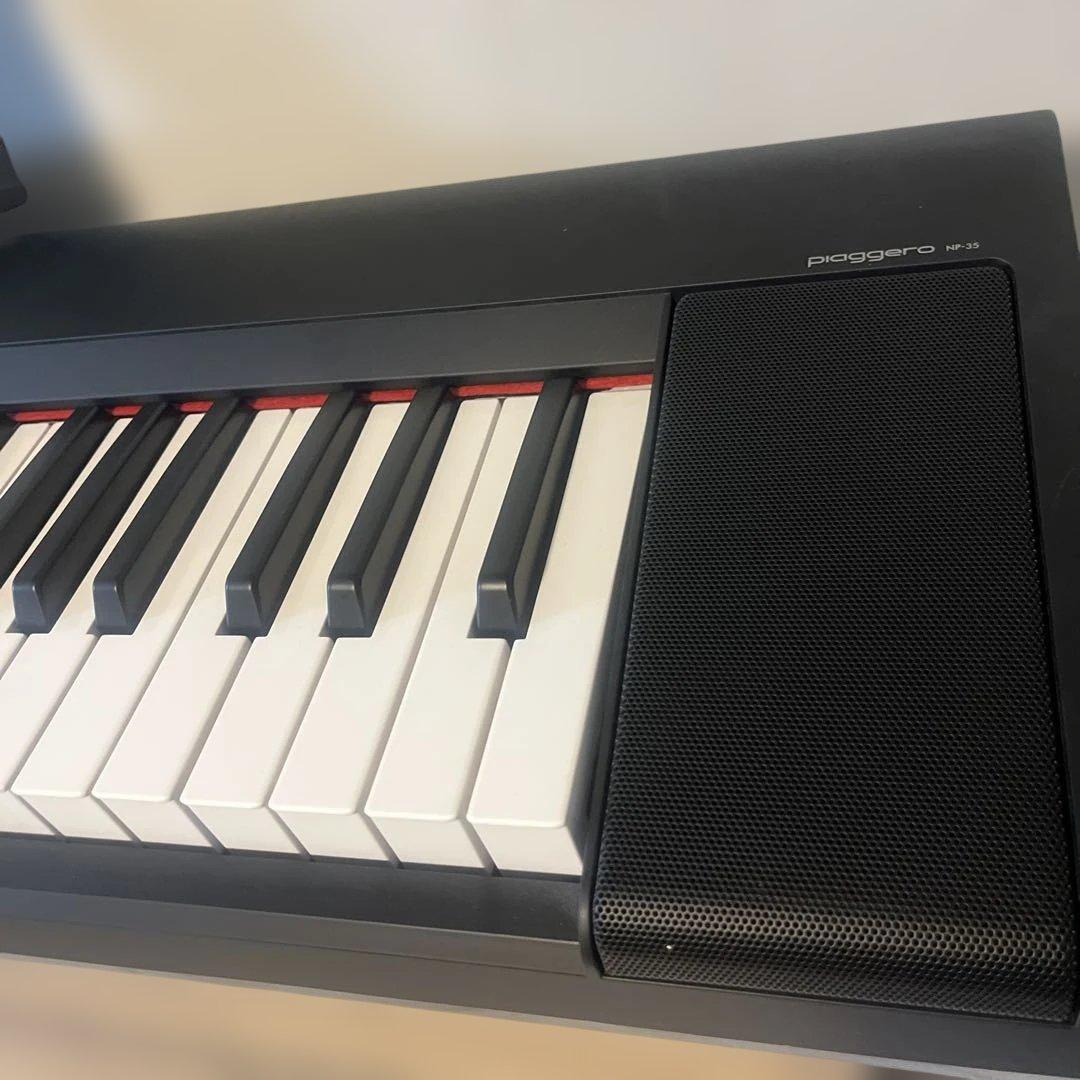 ほぼ未使用 YAMAHA キーボード Piaggero NP-35B