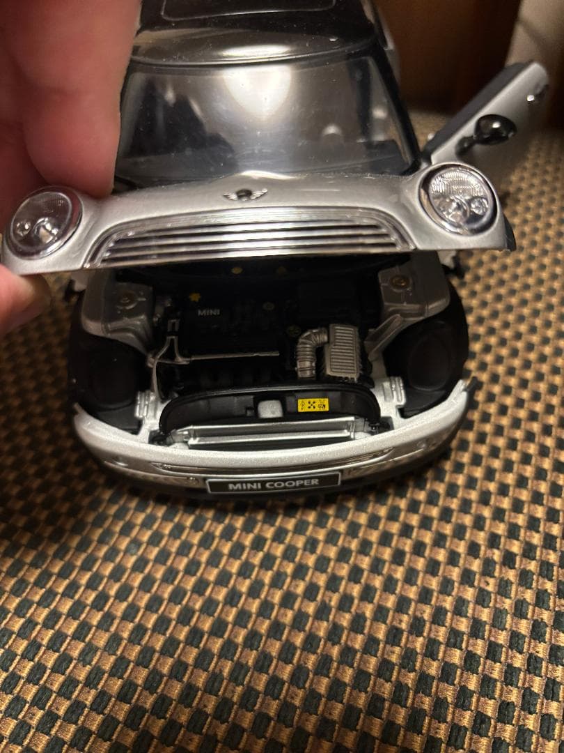 AUTOart 1/18 MINI COOPER ミニクーパー ミニカー