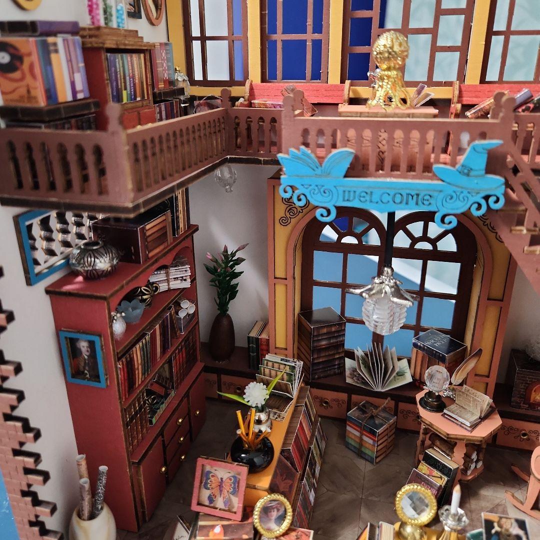ミニチュアドールハウス　書店　本屋【完成品】