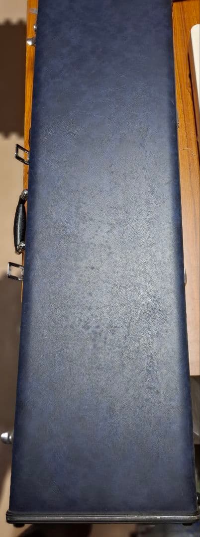 く*ら様 津軽三味線本体 3弦 赤い模様