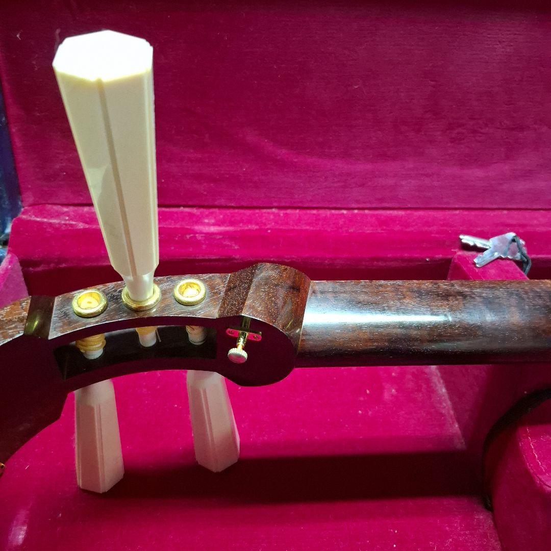 く*ら様 津軽三味線本体 3弦 赤い模様