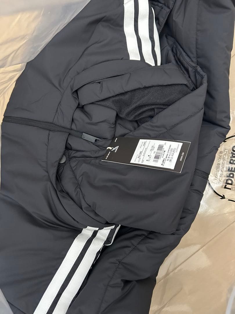 新品タグ付き☆adidas アディダス ベンチコート 値下げ不可