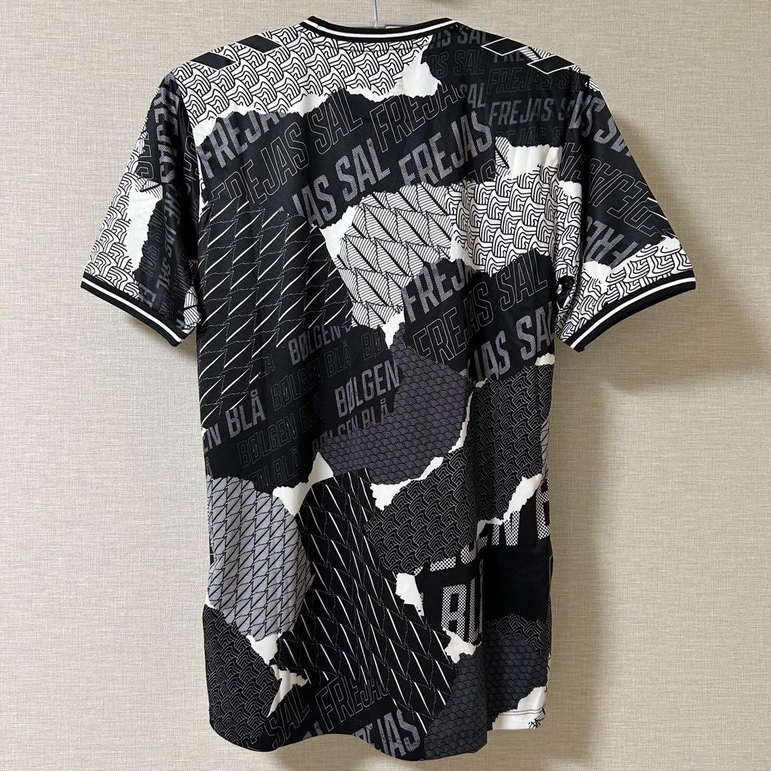 正規品新品☆デンマーク代表2024プレマッチユニフォームMサイズDenmark