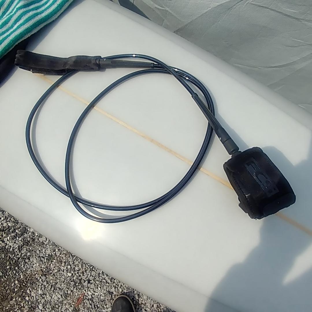 ☆未使用品☆ オーダーボード ミッドレングス 6'8\"　クアッド