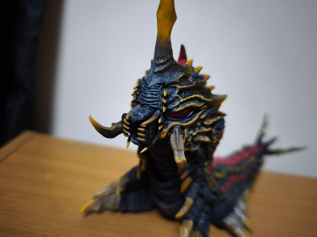 バトラ(成虫) & バトラ (幼虫) モンスターアーツ