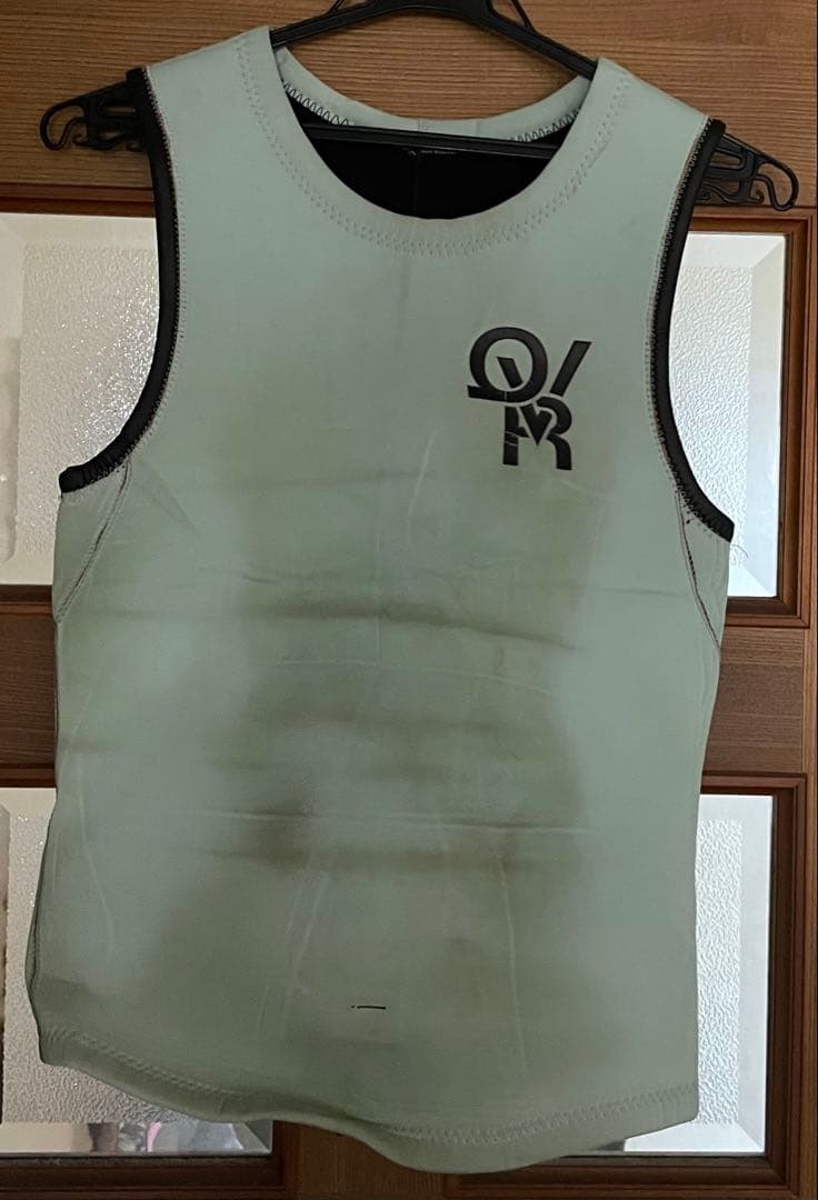 QUIVER Wetsuits ベスト MLサイズ相当