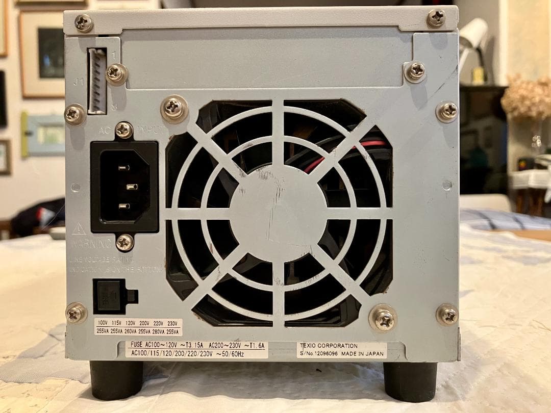 TEXIO 4-出力直流安定化電源 PW18-1.8AQ