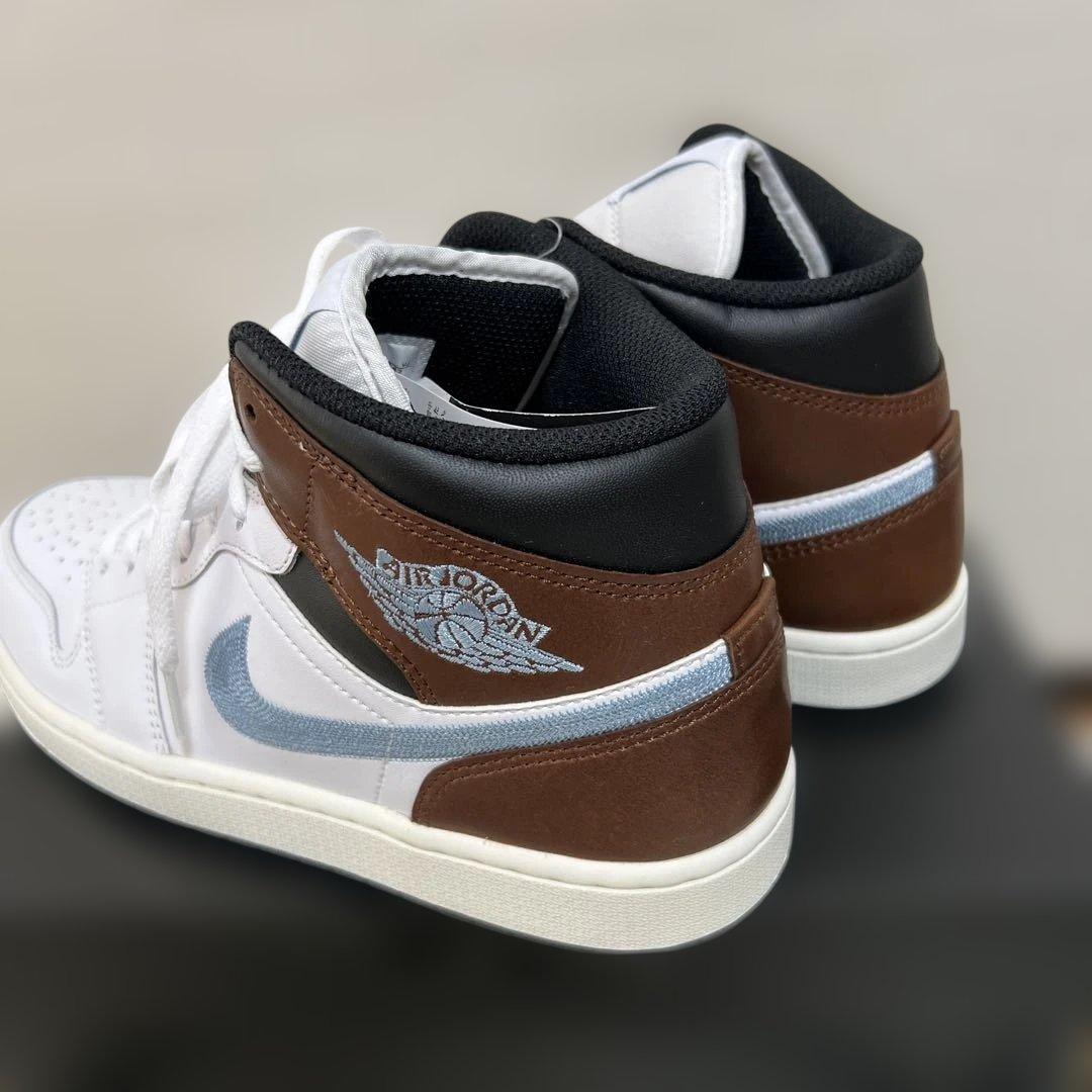 【未使用品】Nike Air Jordan 1 Retro ホワイト/ブラウン