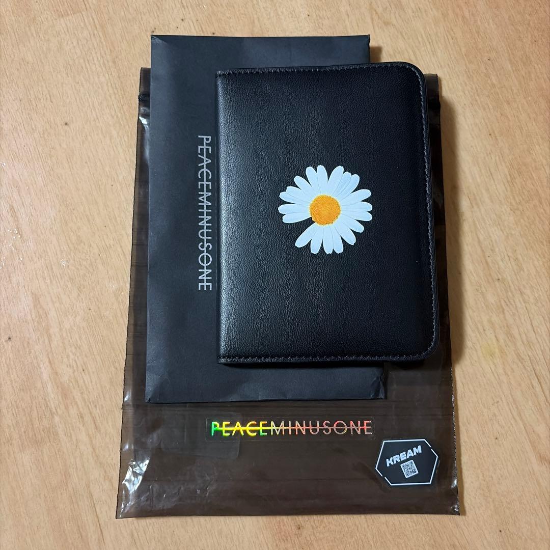 PEACEMINUSONE パスポートケース ブラック