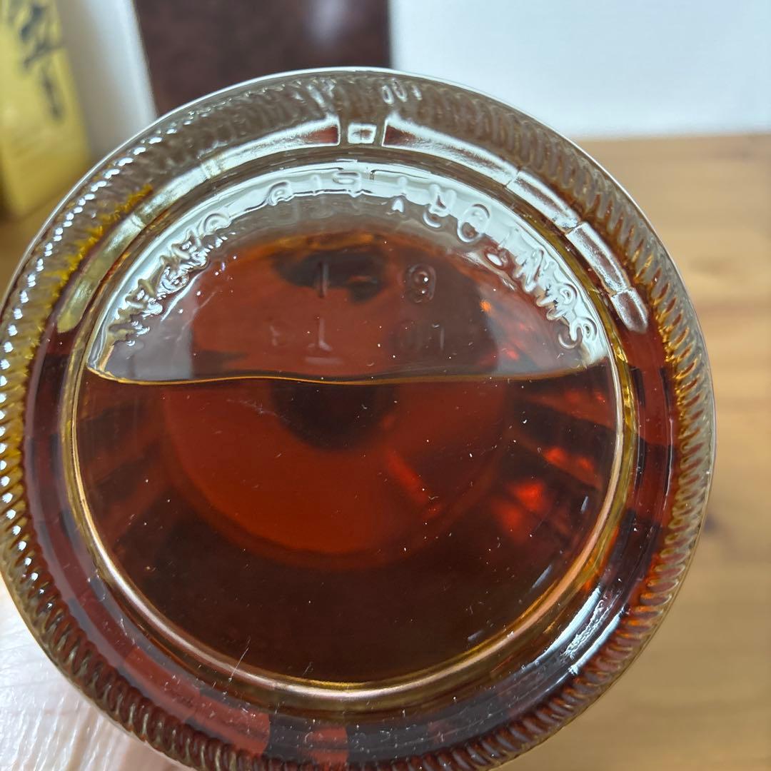 サントリーウイスキー　響21年　金キャップ　旧ボトル　箱付き　未開封❶