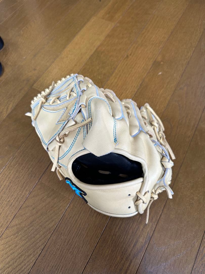 NoLimit(ノーリミット) 投手用オーダーグラブ