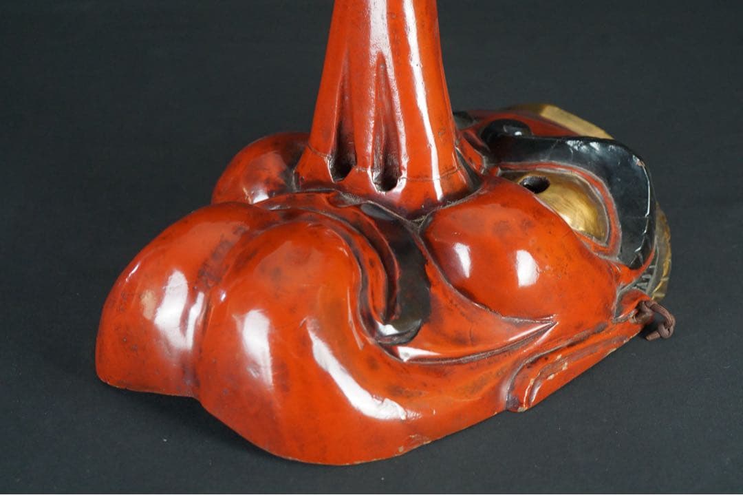 天狗面 木彫一刀彫 時代物 壁掛け 漆塗 縁起物 天狗