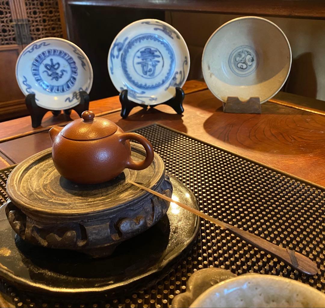 中国汕頭・スワトウ染付絵皿　鑑賞台付 沈船品・ヴィンテージ　レア ・台湾茶器