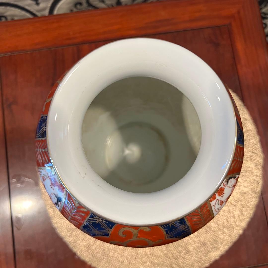 秀峰作 有田焼　花瓶　色絵金彩 美人図 壺 大花瓶 花器Traditional