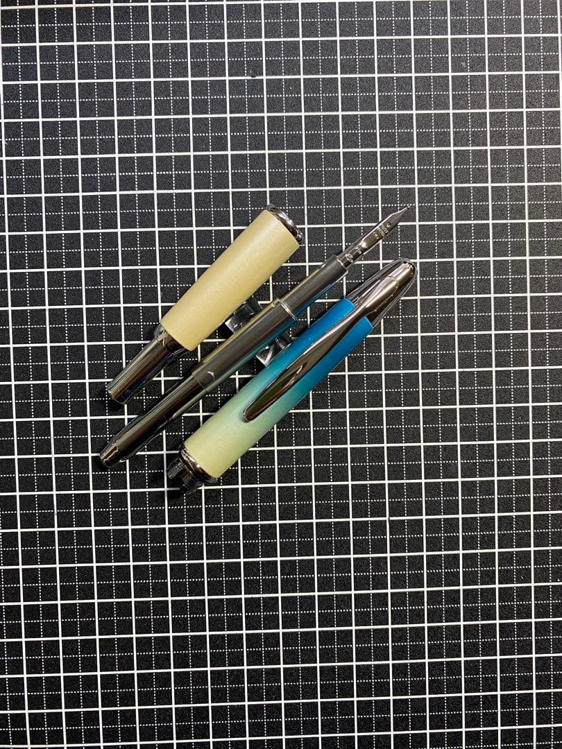 PILOT CAPLESS Seashore 万年筆　字幅M