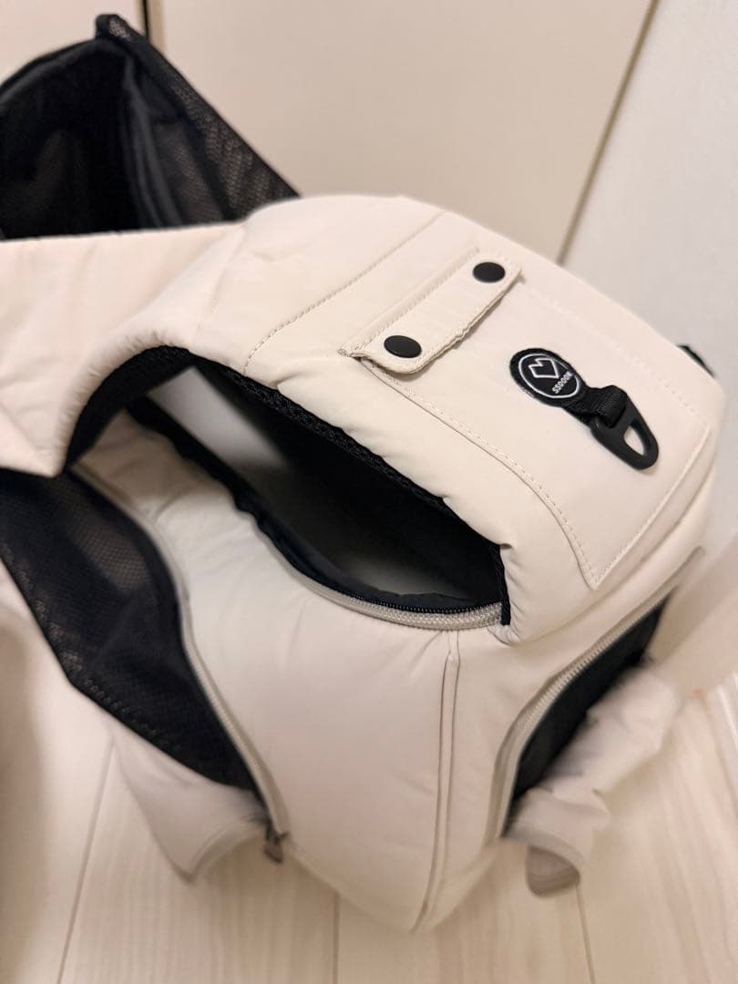 お値下げ！SSOOOK SLINGBAG(バッグ右）タグ付き　ベージュ L右