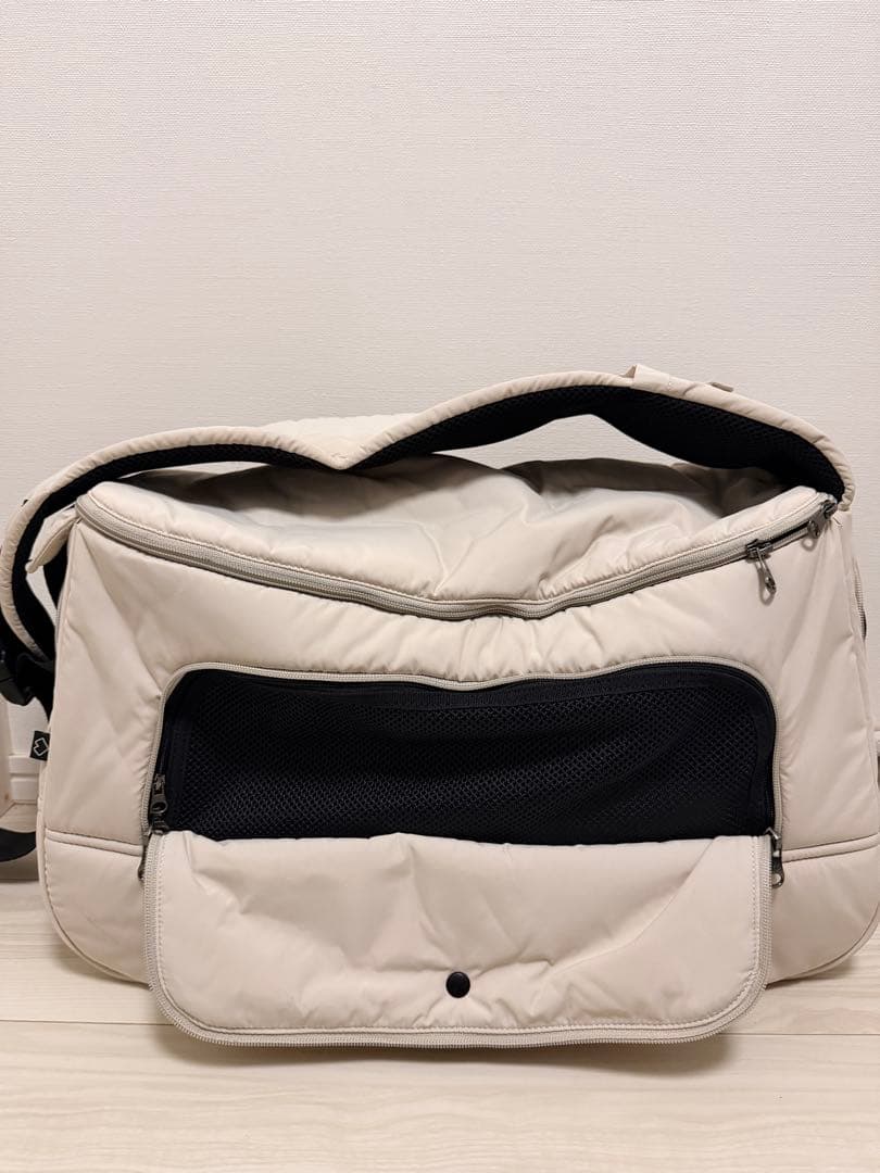 お値下げ！SSOOOK SLINGBAG(バッグ右）タグ付き　ベージュ L右