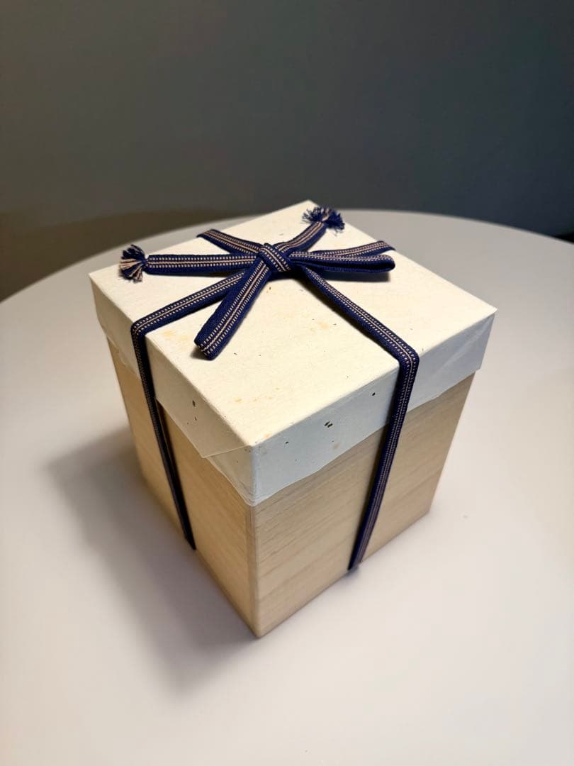 青瓷雲鶴　一重口水指　蓋付き