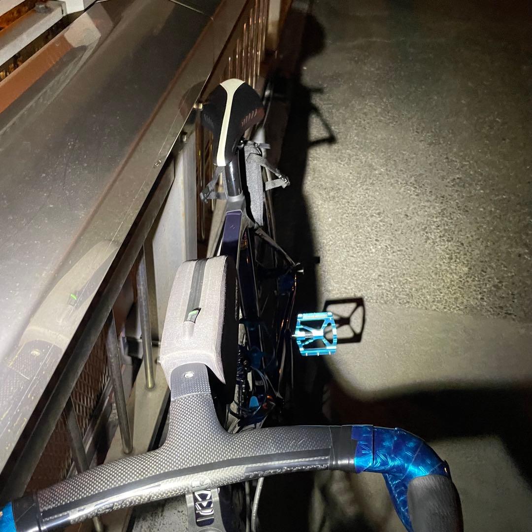 カーボンロードバイク　JAVA VISION サイコン付き