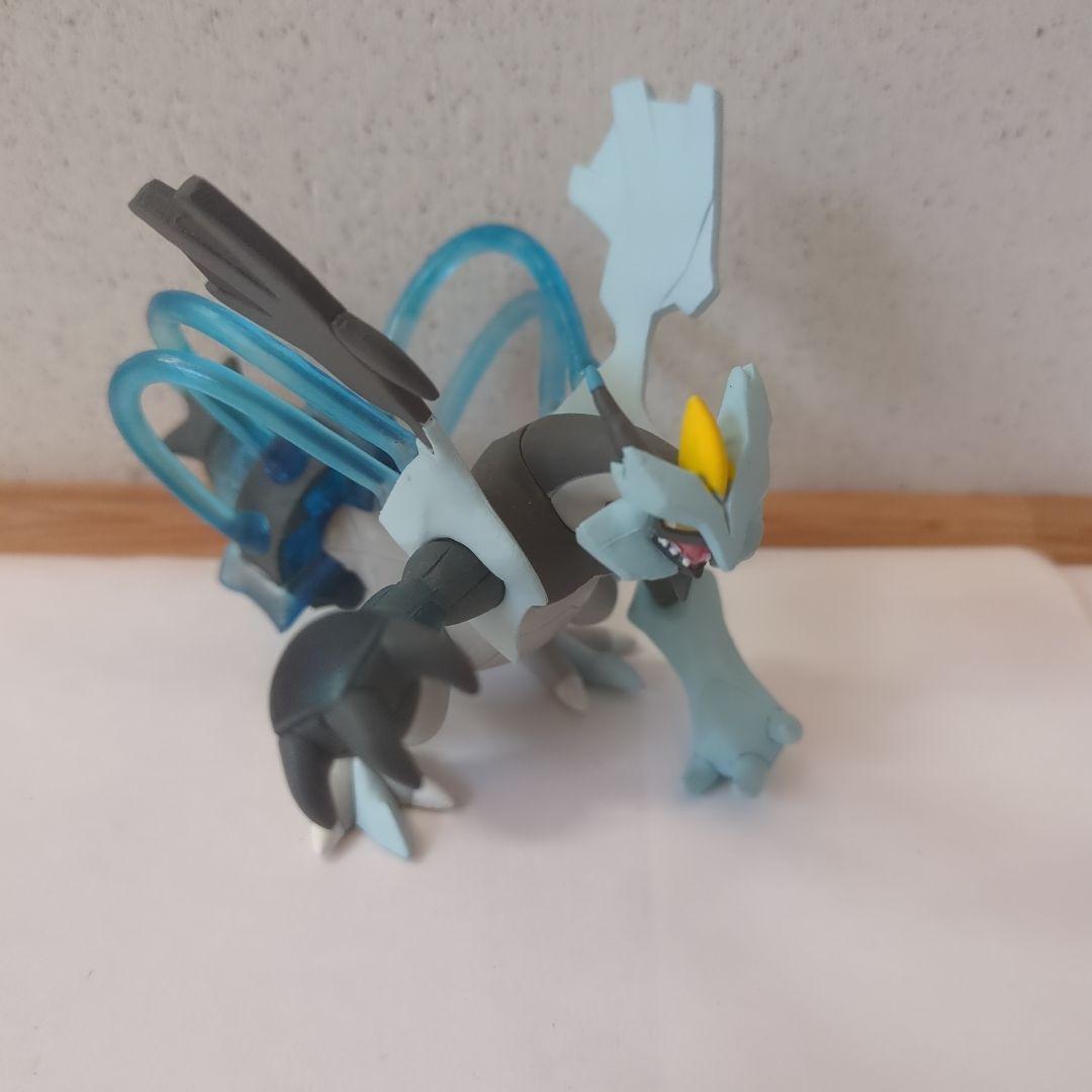 立体ポケモン図鑑　ブラックキュレム