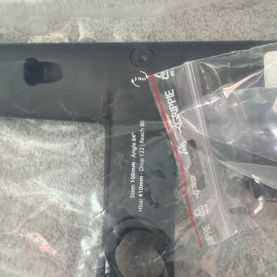 COLNAGO CC.01 一体型ハンドルバー 100mm/410mm