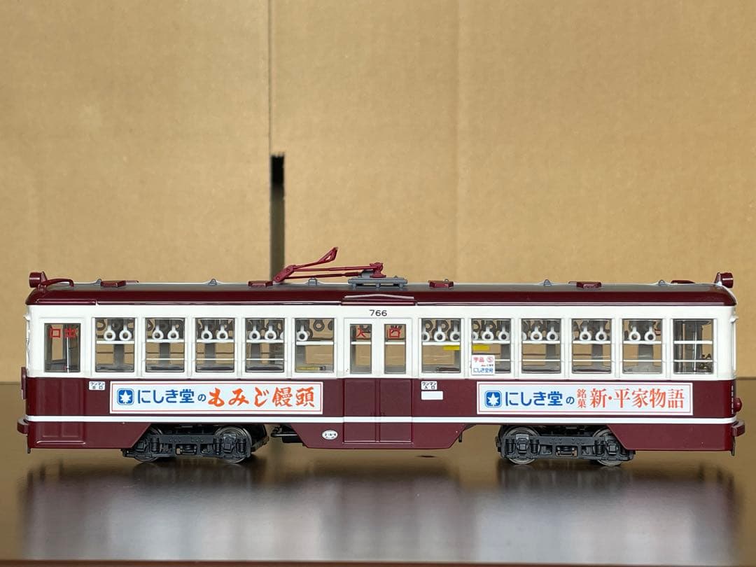 TOMICA LIMITED VINTAGE 広島電鉄もみじ号750形 西部警察