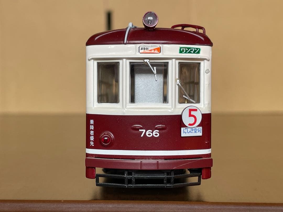 TOMICA LIMITED VINTAGE 広島電鉄もみじ号750形 西部警察