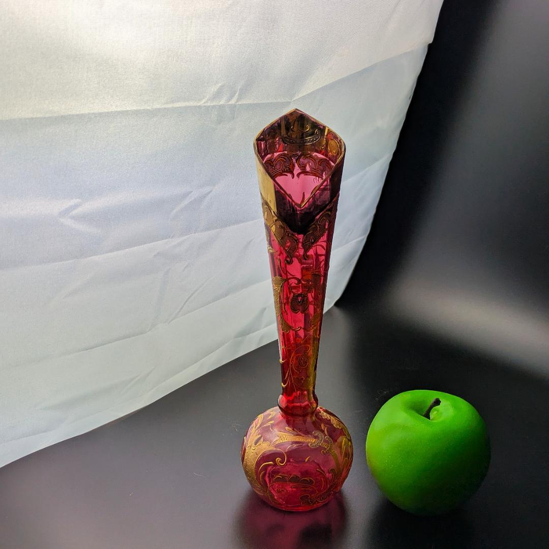 【輝く】オールドモーゼル ルビー 金彩銀彩 唐草紋様 花瓶25cm アンティーク