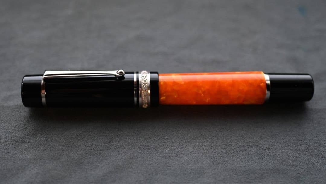 【特価】デルタ ドルチェビータ 万年筆 M