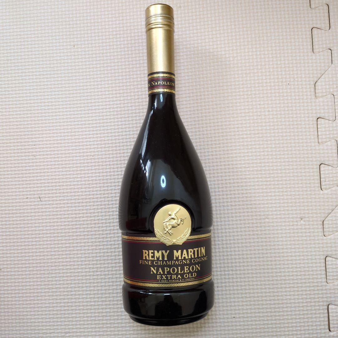 REMY MARTIN NAPOLEON EXTRA OLD コニャック