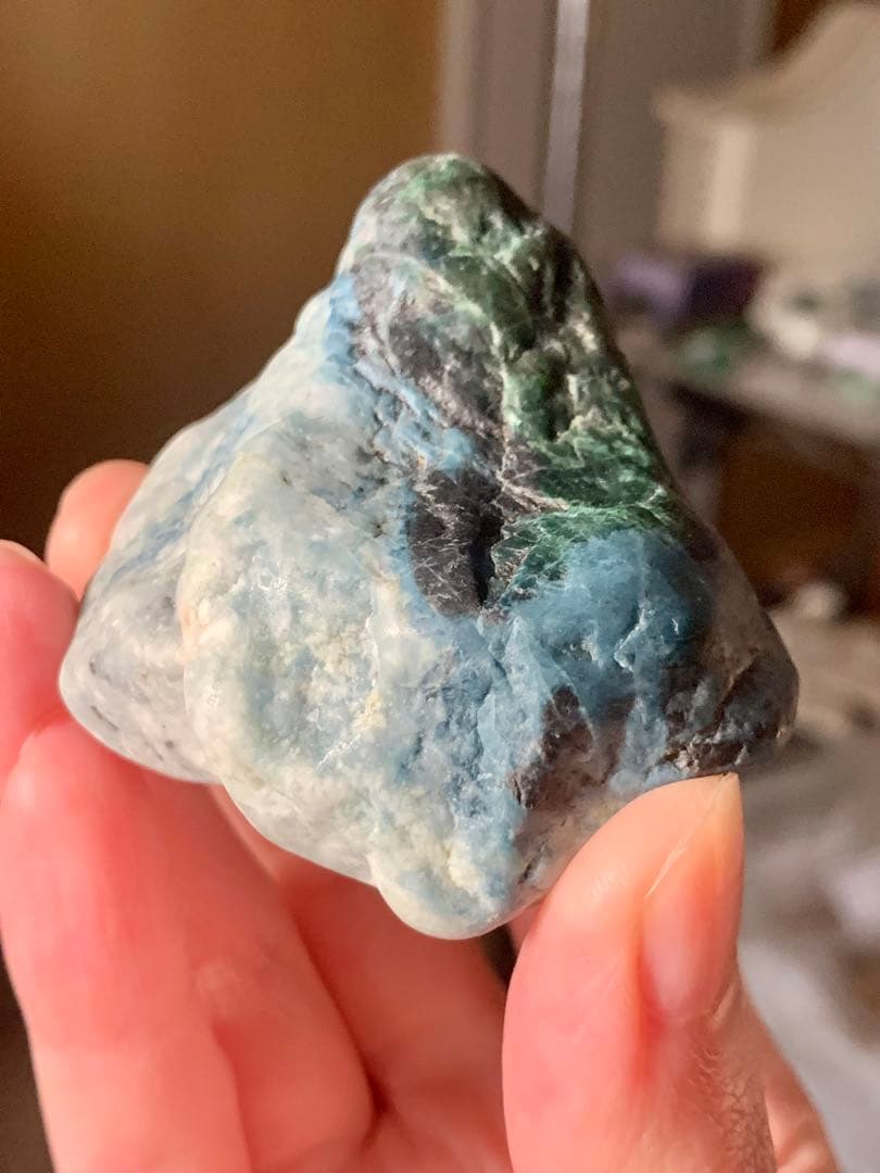 糸魚川４色ひすい　海石　翡翠　原石　翡翠　鉱物標本　コン沢　水石　根付　青翡翠