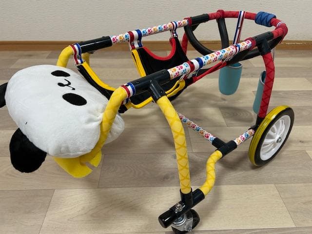 犬用車椅子、柴犬用4輪車、犬の車椅子