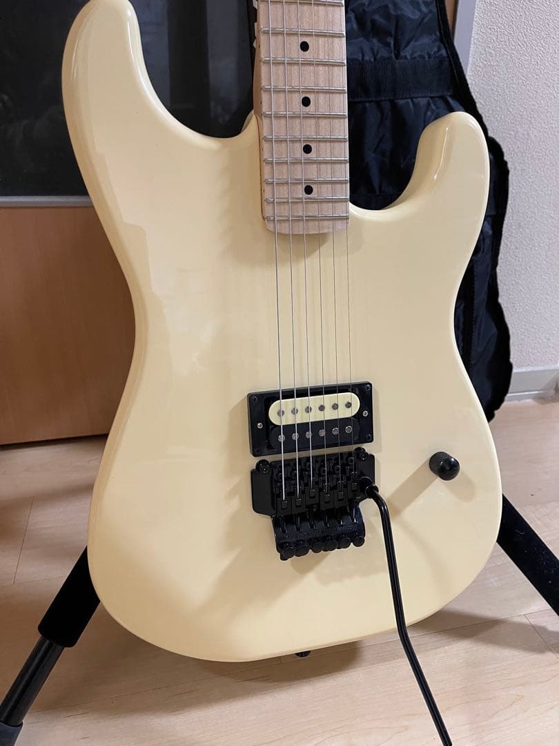 未使用新品 charvelタイプ エレキギター レプリカ品