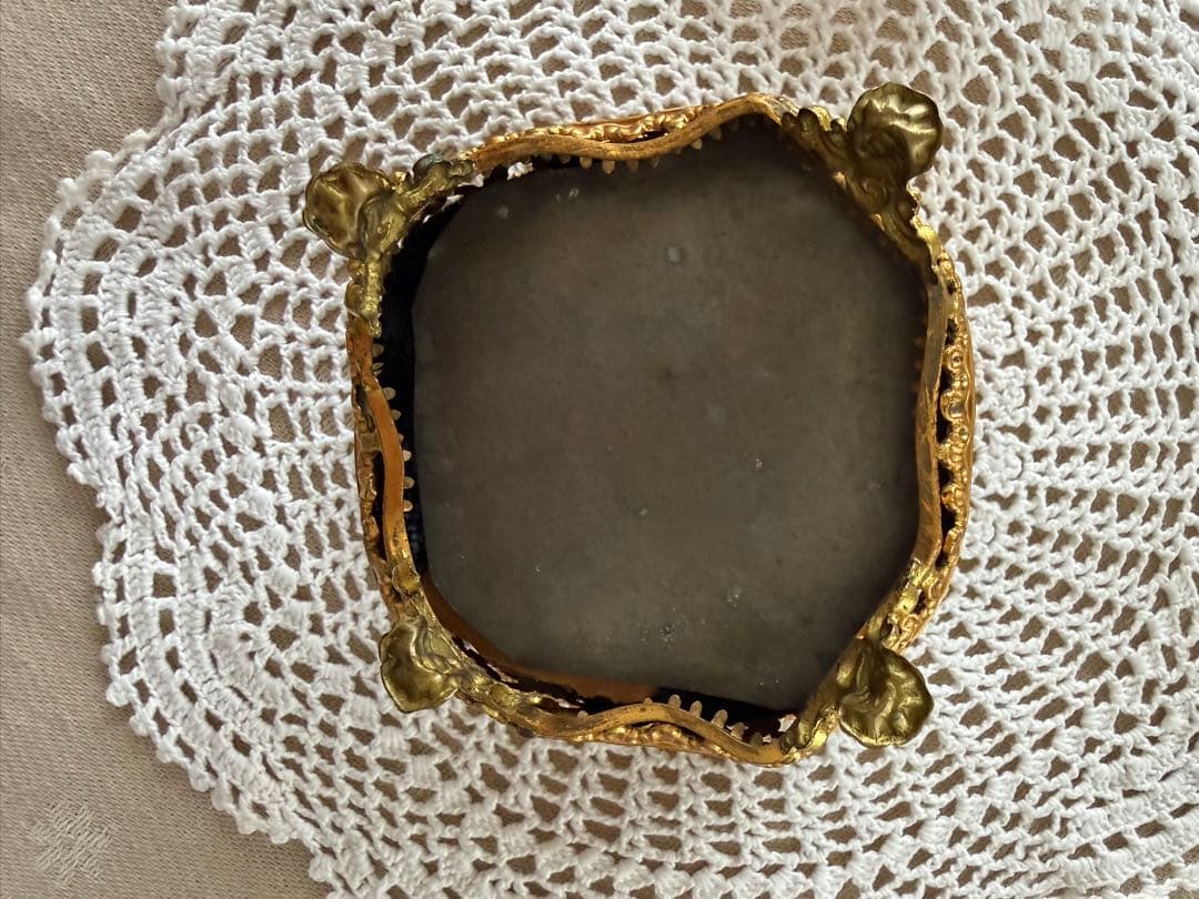 ヨーロッパ製 アンティーク ジュエリーボックス 真鍮×ガラス 脚付き 小物入れ