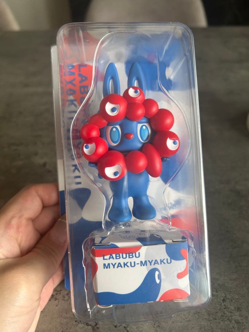 LABUBU MYAKU-MYAKU フィギュア