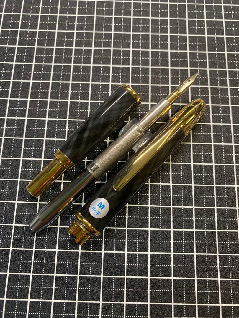 PILOT CAPLESS Black-marble 万年筆 字幅M