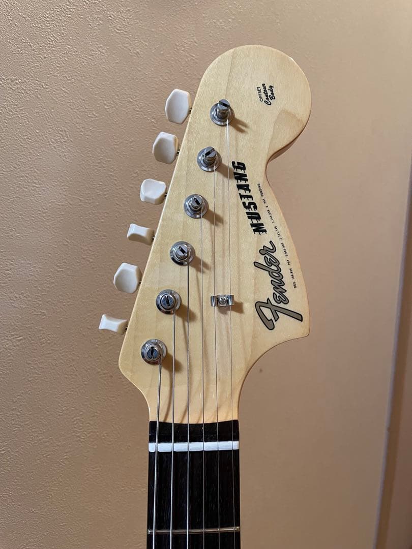 ギター Fender Mustang Made in Japan Traditional