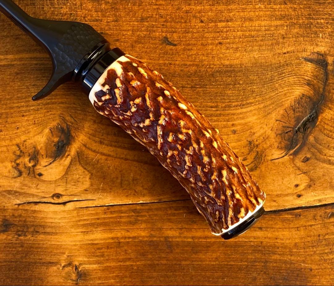 ガングリップ　ブラック　鹿の角グリップ　ハンドメイド　渓流釣り　トラウトロッド