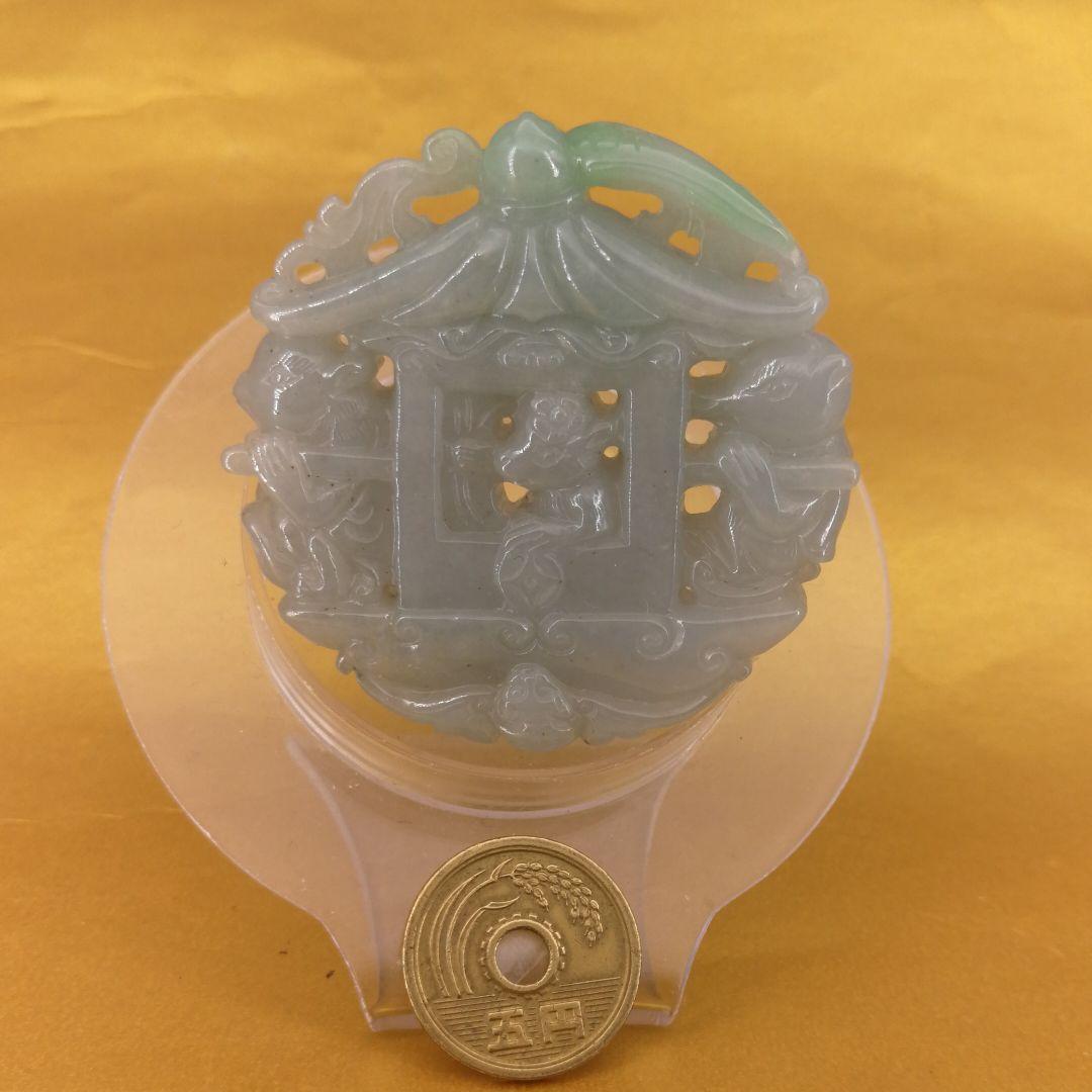 ビルマ翡翠精細彫刻「玉輿に乗る鼠お花嫁」(A貨保証)(整理番号:AJ08)