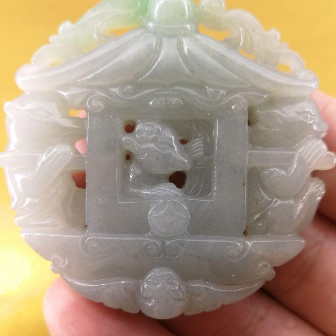 ビルマ翡翠精細彫刻「玉輿に乗る鼠お花嫁」(A貨保証)(整理番号:AJ08)