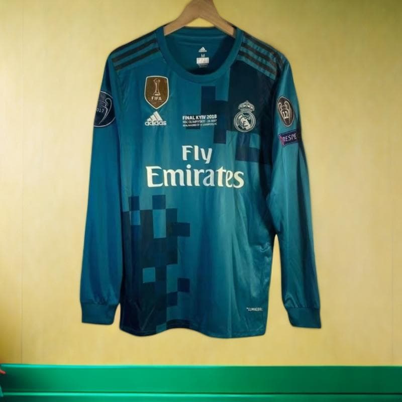 17-18 レアル・マドリード RONALDO 7 長袖 シャツ