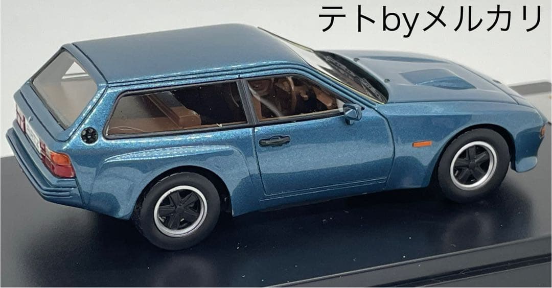1/43 プレミアムX1981ポルシェ924 ターボ kombi by ARTZ