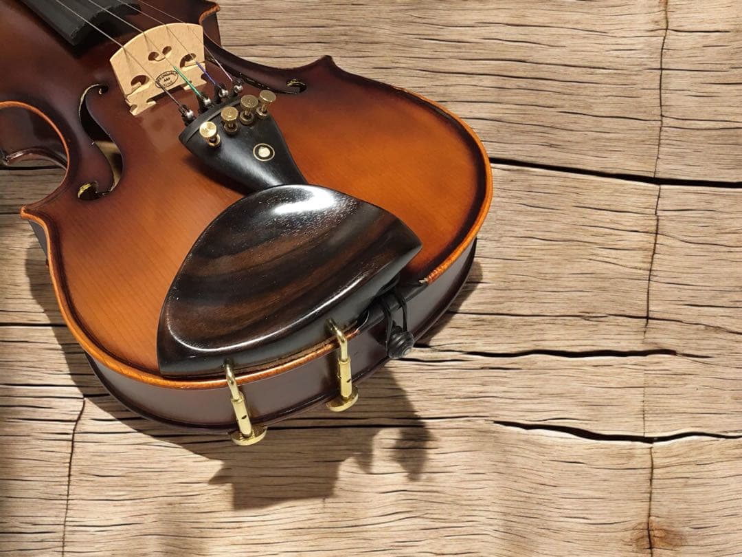 ドレスデン顎当て　縞黒檀　セミヒル型