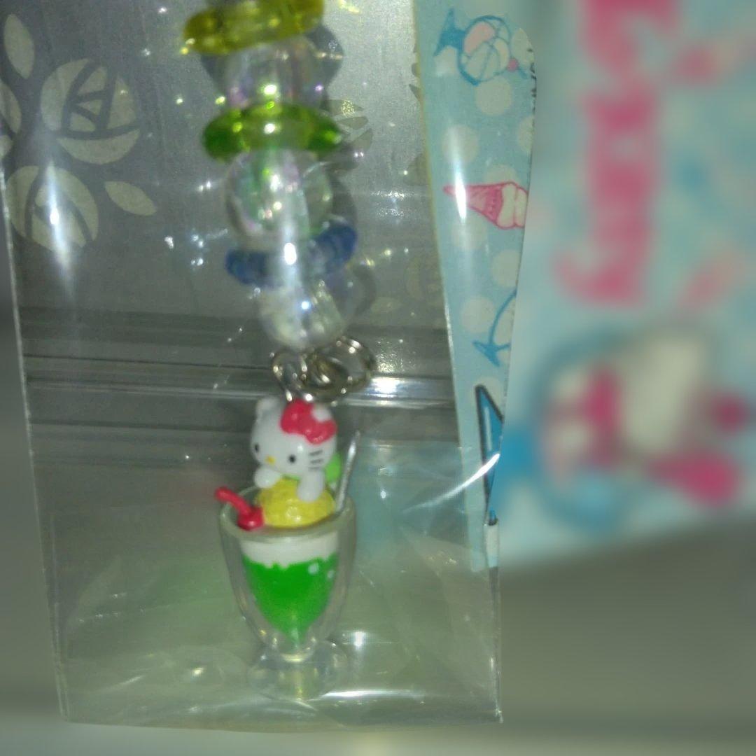 ハローキティ 　パフェ　スイーツ　ストラップ　原宿　超レア♡